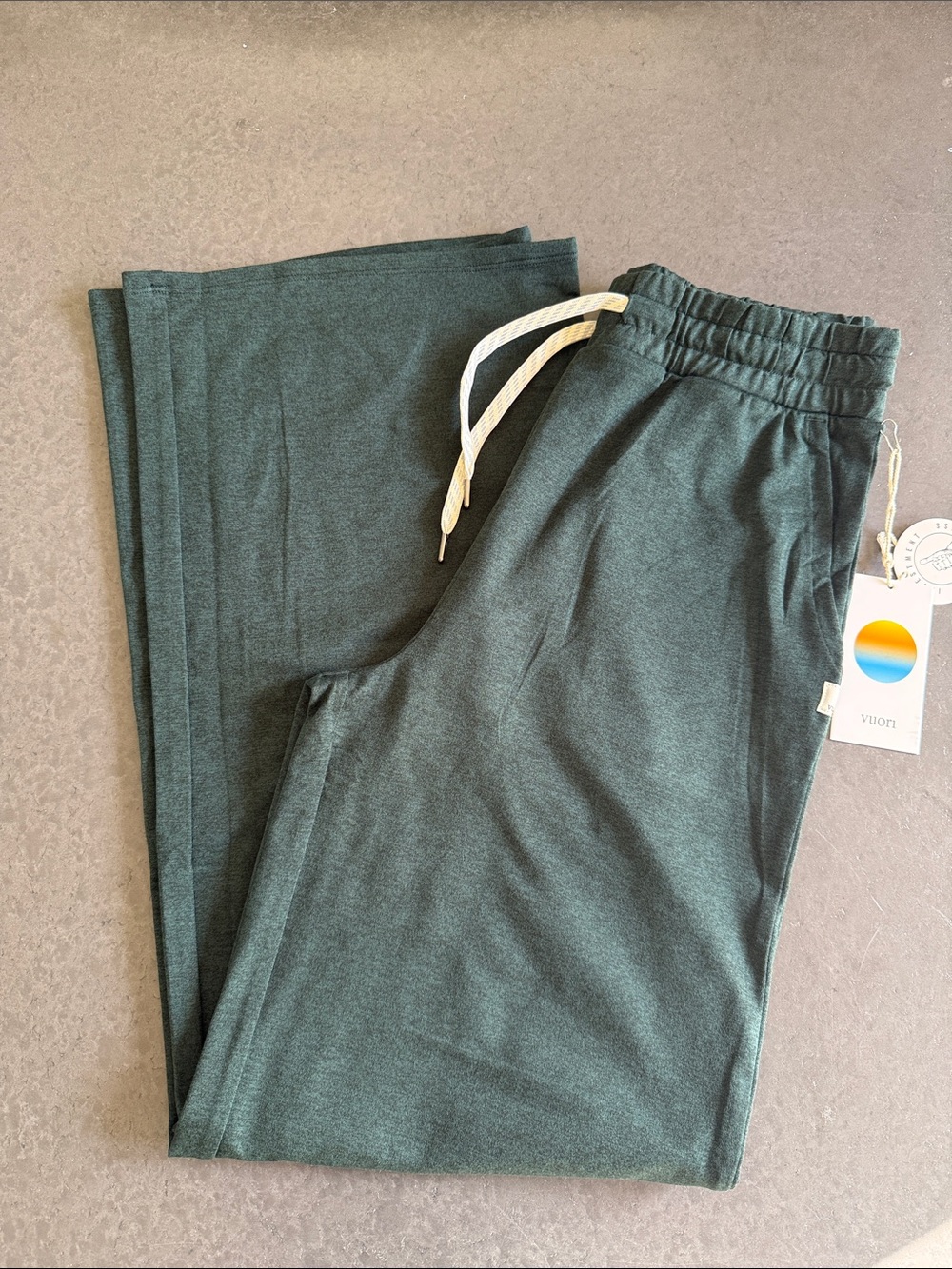Vuori Halo Essential Wideleg Pant Evergreen Heather Size S